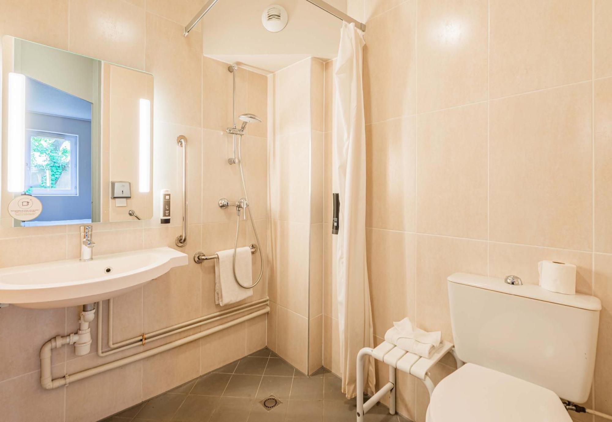 B&B Hotel Colmar Vignobles Ouest Винценайм Екстериор снимка