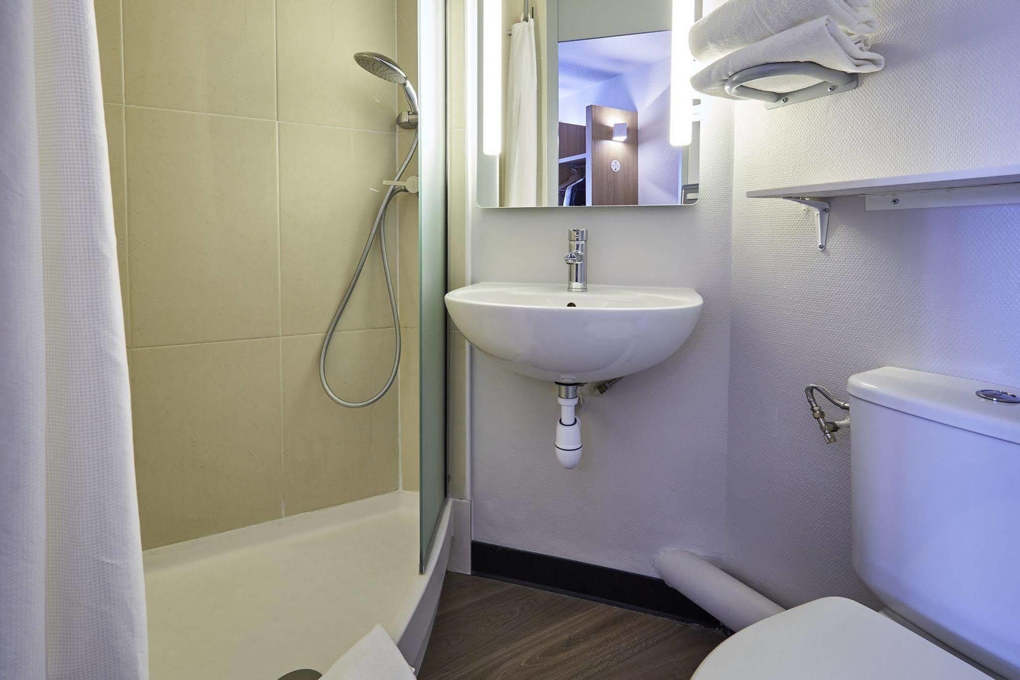 B&B Hotel Colmar Vignobles Ouest Винценайм Екстериор снимка